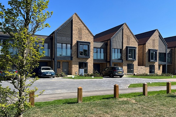 Woodgate, Pease Pottage Nr Crawley, West Sussex - Wards of Kent