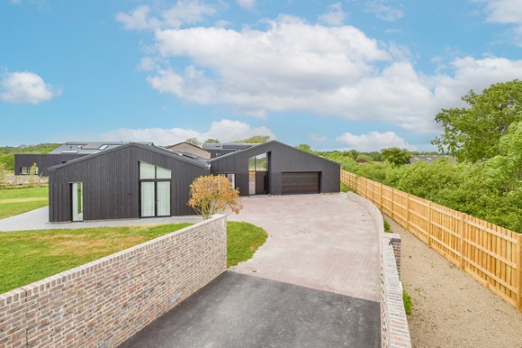 Hartdene Barns, Cowden, Kent - Wards of Kent