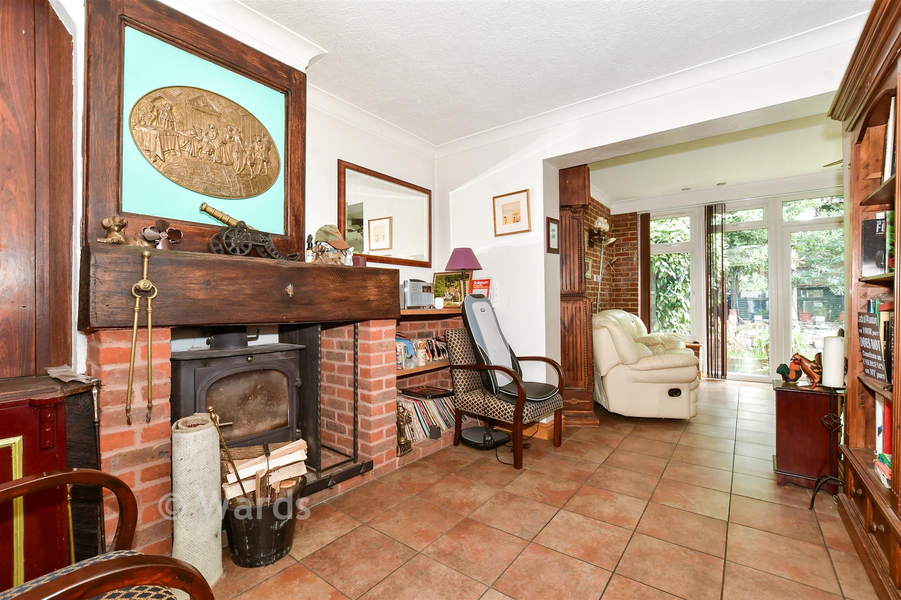 Snug - Covey Hall Road, Snodland, Kent - Wards of Kent