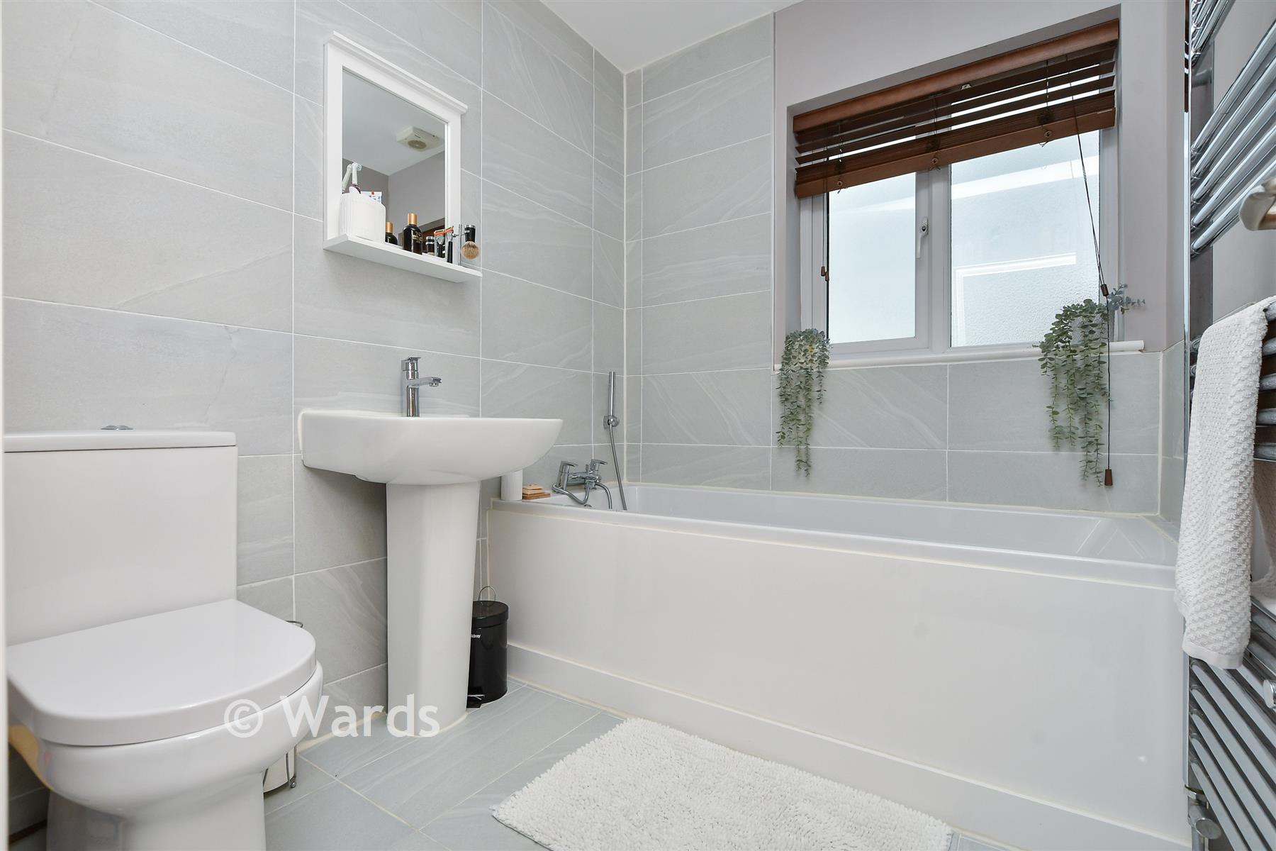 Bathroom - Garrard Avenue, Margate, Kent - Wards of Kent