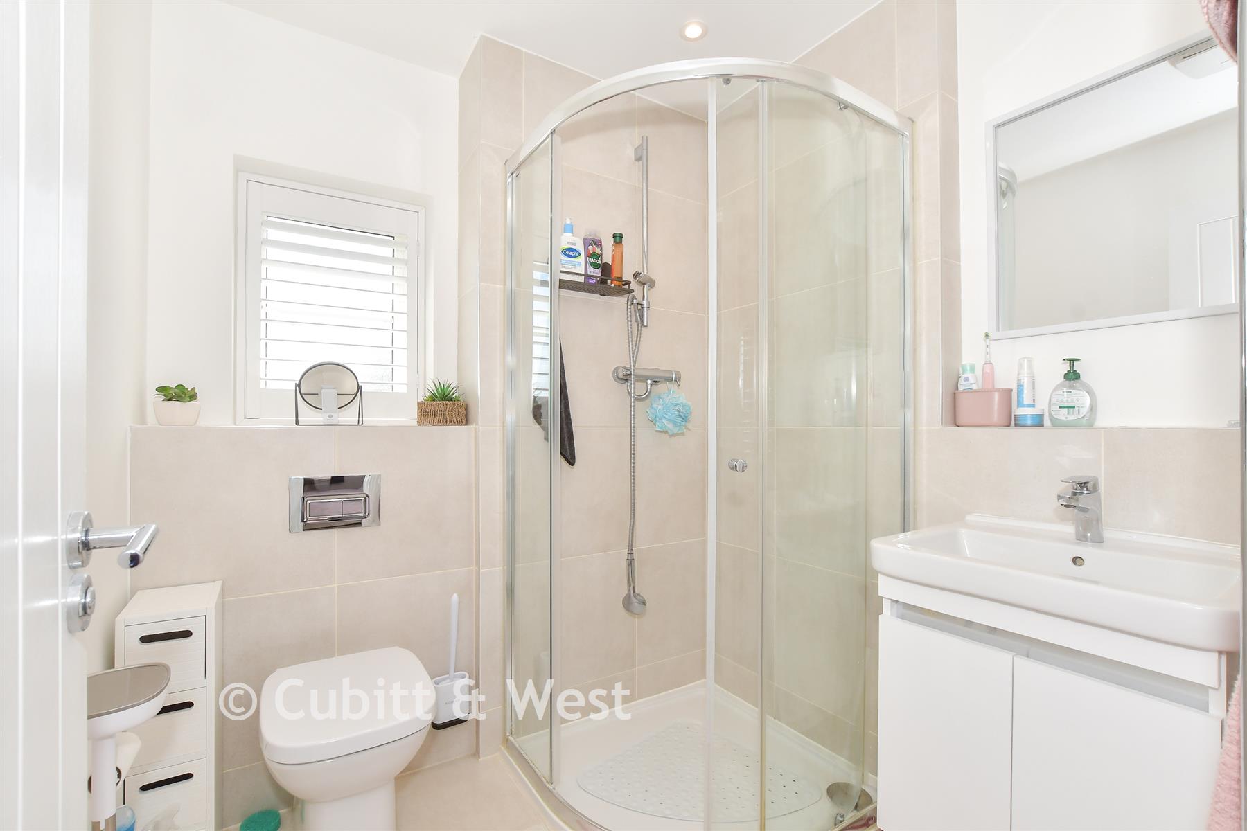 En-Suite Shower Room - Sinclair Drive, Codmore Hill, West Sussex - Wards of Kent