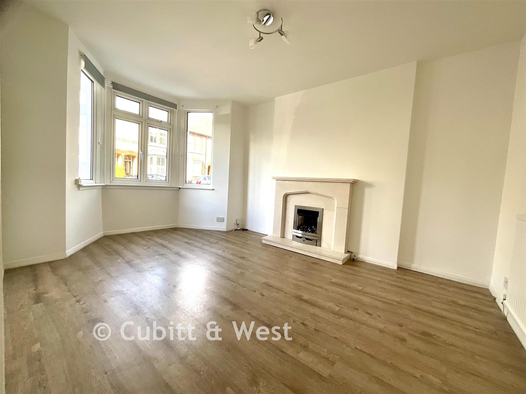 Lounge - Yorke Road, Reigate, Surrey - Wards of Kent