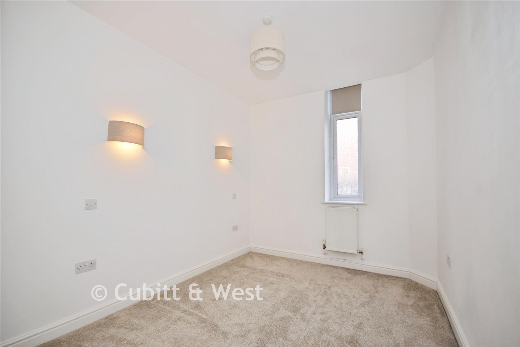 Bedroom 2 - Wood Street, East Grinstead, West Sussex - Wards of Kent