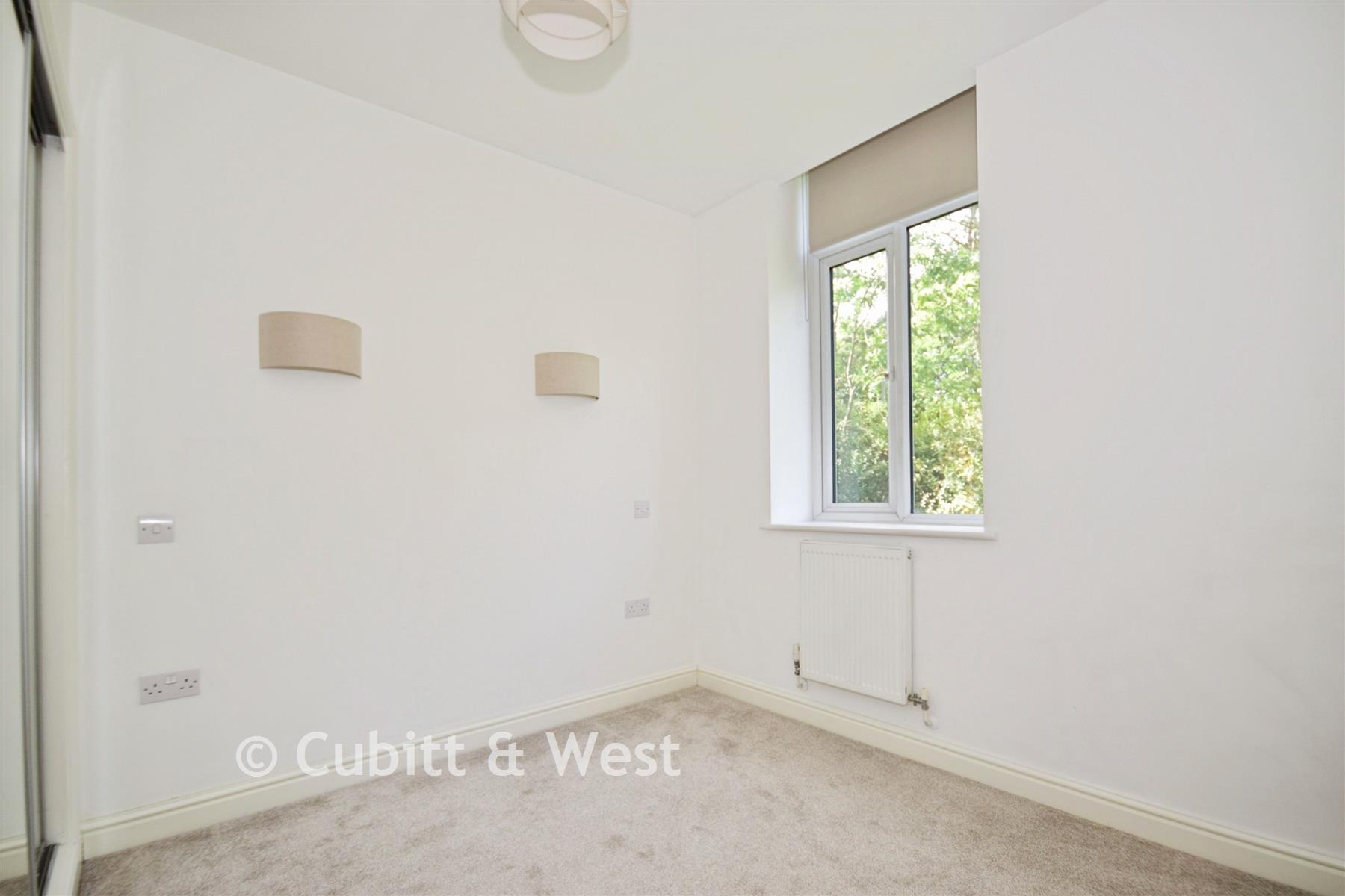 Bedroom 3 - Wood Street, East Grinstead, West Sussex - Wards of Kent