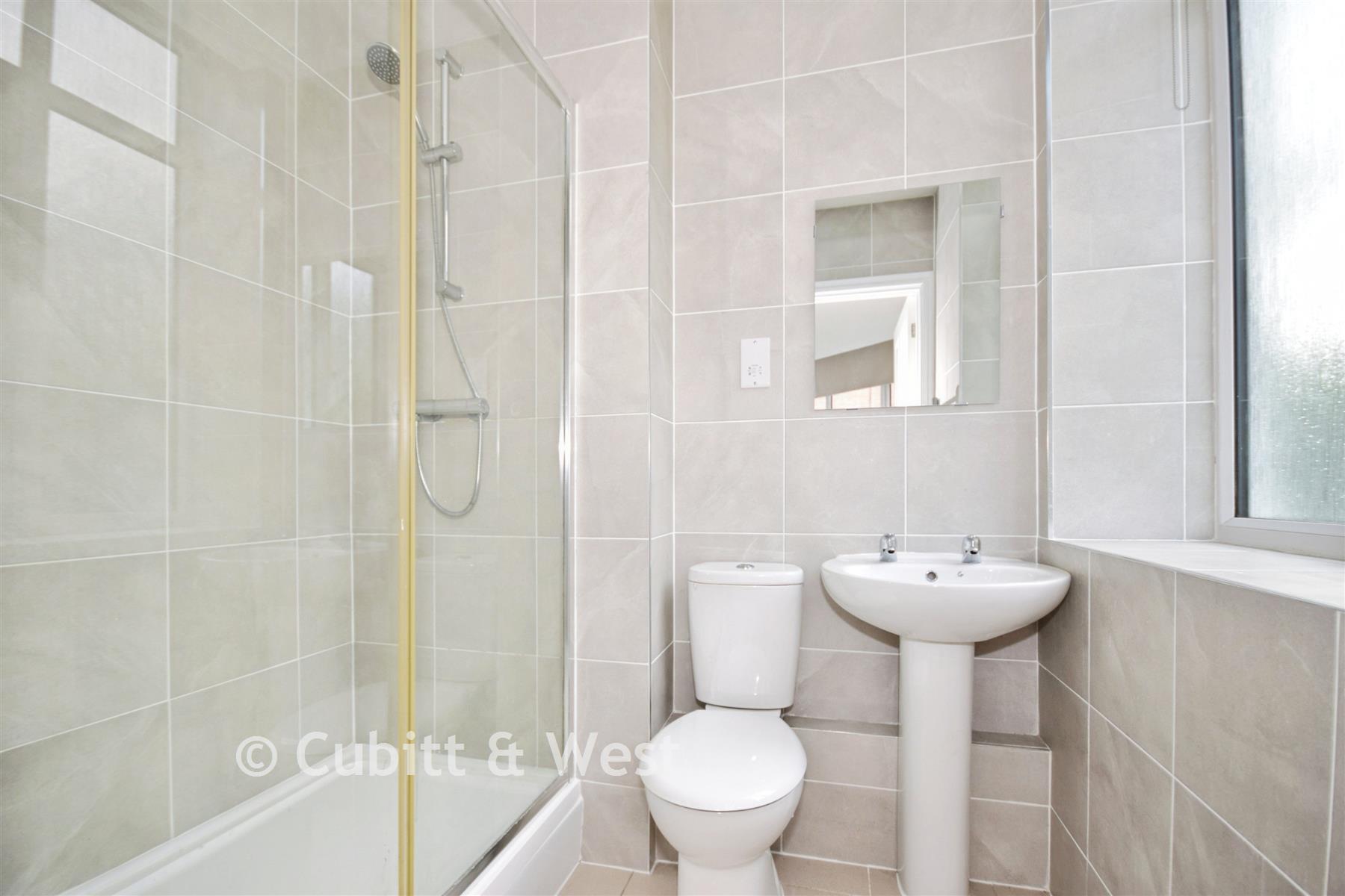 En-Suite Shower Room - Wood Street, East Grinstead, West Sussex - Wards of Kent
