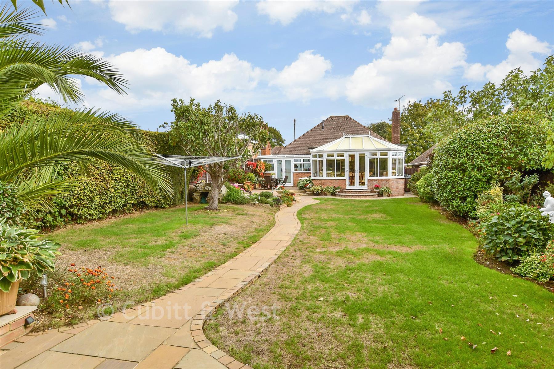 Rear Garden - Chute Avenue, Worthing, West Sussex - Wards of Kent