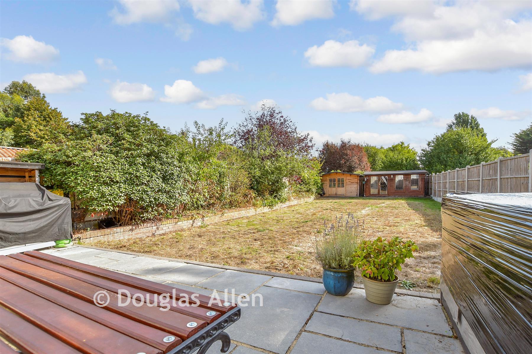 Rear Garden - Havering Drive, Romford, Essex - Wards of Kent