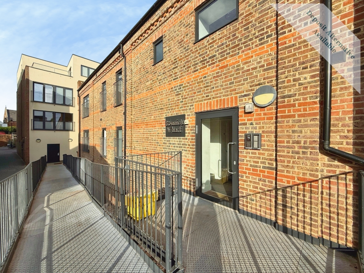 Lyons Crescent