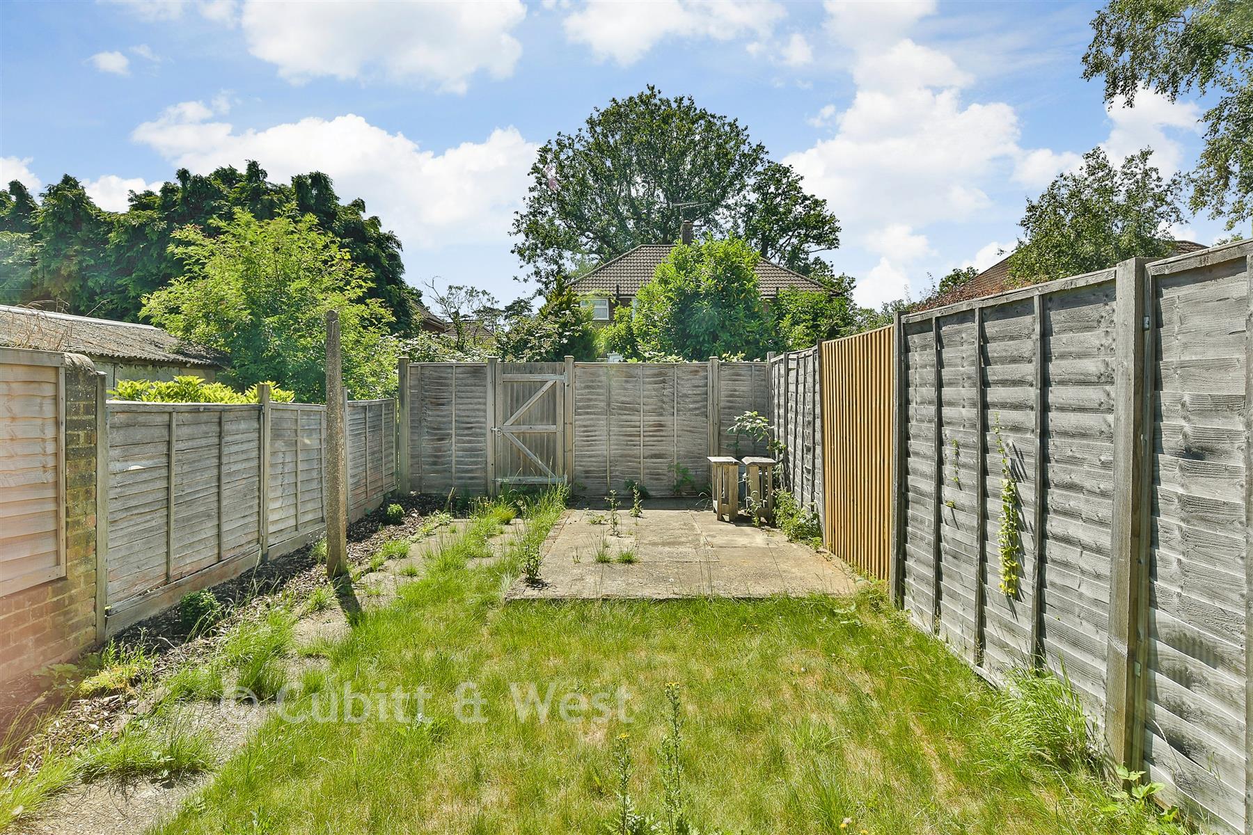 Rear Garden - Reeve Road, Reigate, Surrey - Wards of Kent