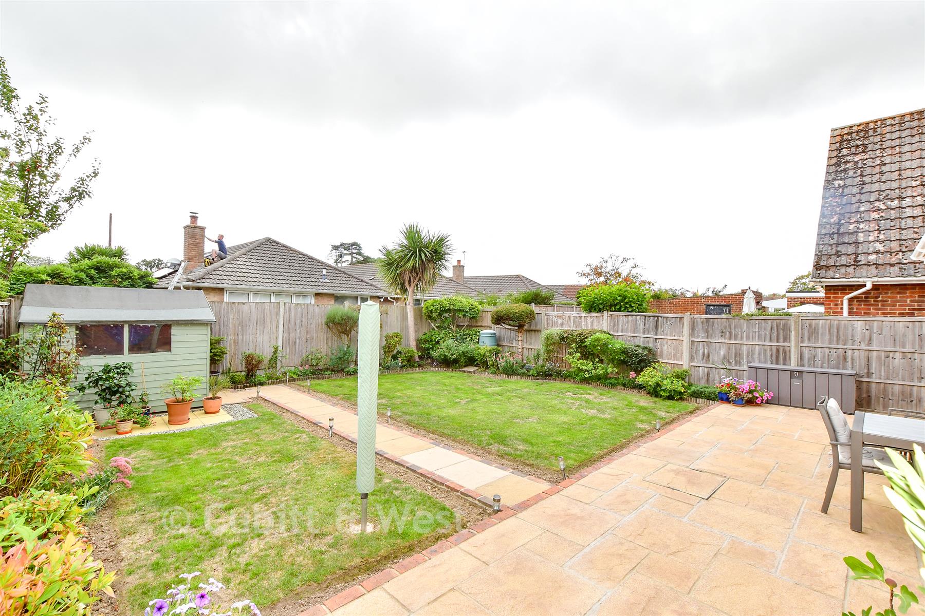 Rear Garden - Southleigh Road, Emsworth, Hampshire - Wards of Kent