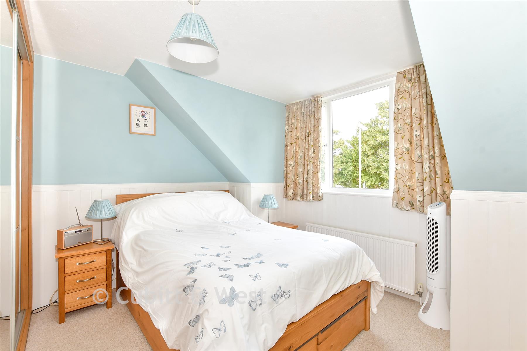 Bedroom 1 - Southleigh Road, Emsworth, Hampshire - Wards of Kent