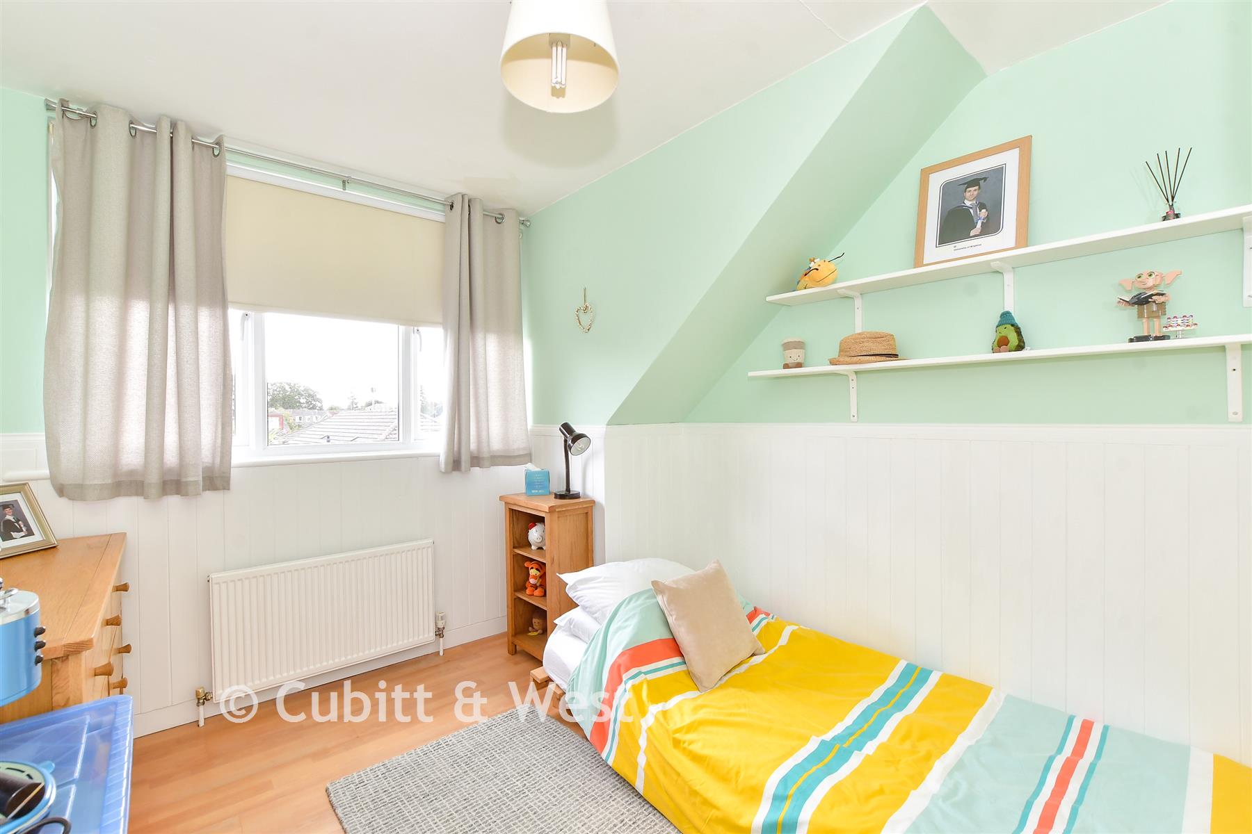 Bedroom 3 - Southleigh Road, Emsworth, Hampshire - Wards of Kent
