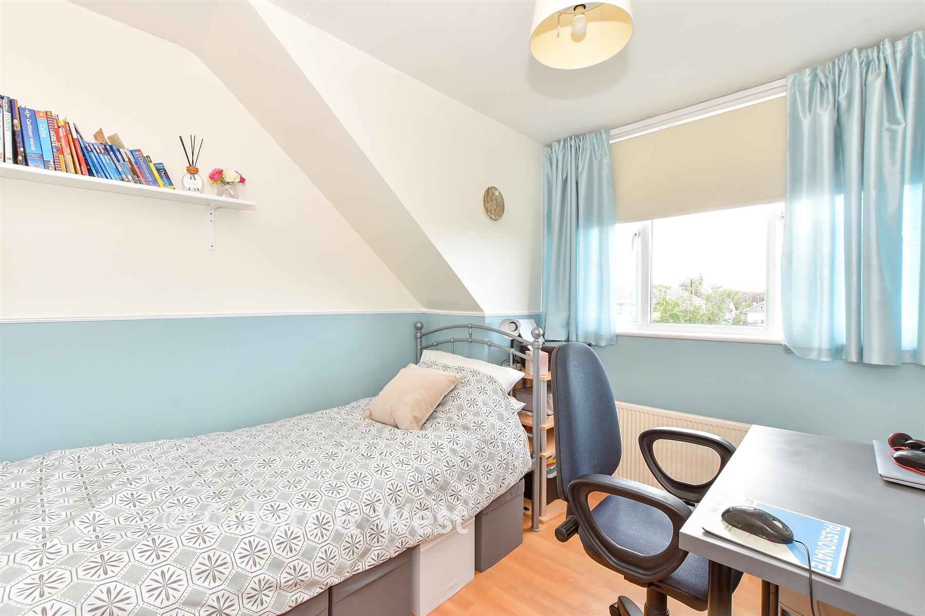 Bedroom 4 - Southleigh Road, Emsworth, Hampshire - Wards of Kent