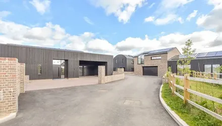 Hartdene Barns, Cowden, Kent - Wards of Kent