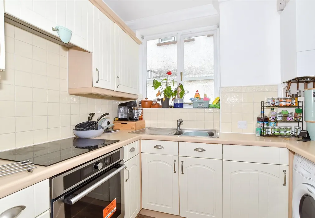 Kitchen - High Street, Cranleigh, Surrey - Wards of Kent
