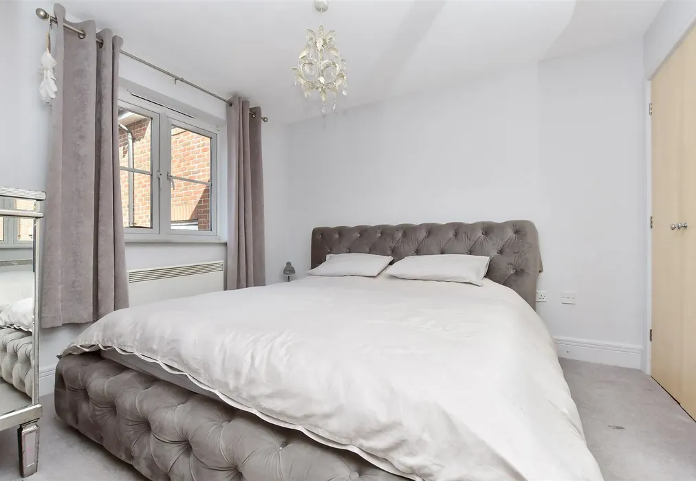 Bedroom 1 - Lind Road, Sutton, Surrey - Wards of Kent
