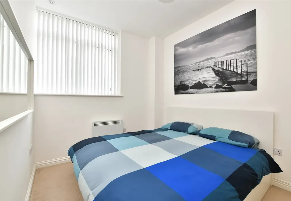 Bedroom 1 - Station Road, Redhill, Surrey - Wards of Kent