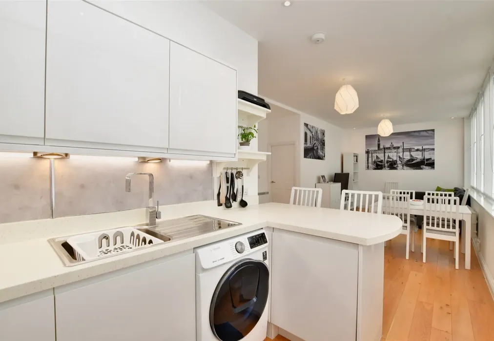 Kitchen/Diner - Station Road, Redhill, Surrey - Wards of Kent