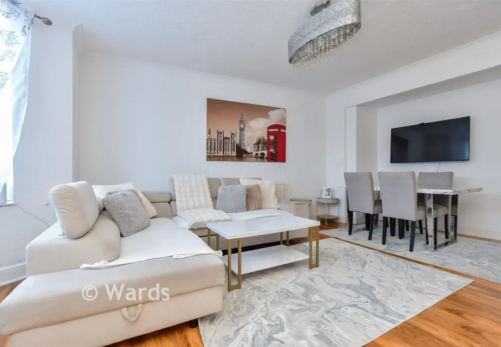 Living Room - Fort Crescent, Margate, Kent - Wards of Kent