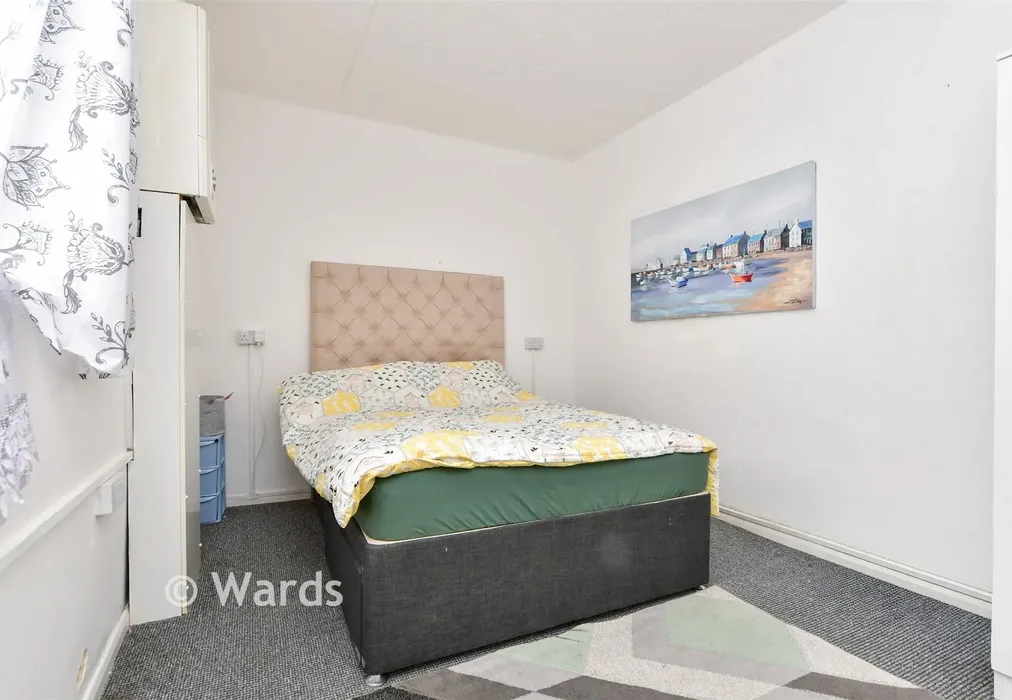 Ancillary Room - Fort Crescent, Margate, Kent - Wards of Kent