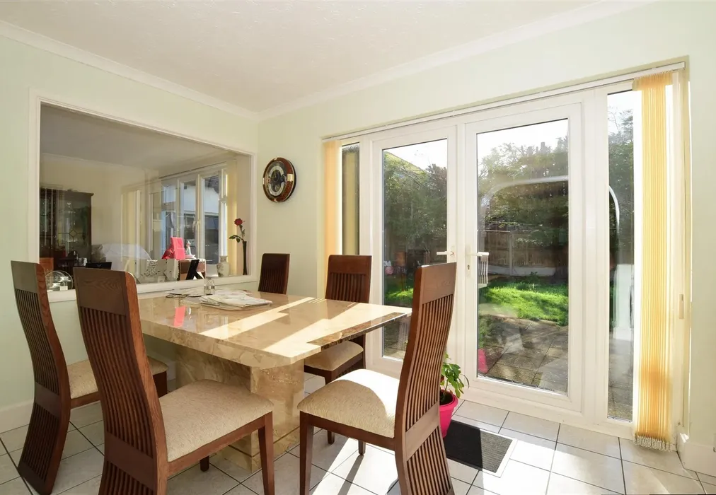 Dining Area - Lonsdale Avenue, Margate, Kent - Wards of Kent