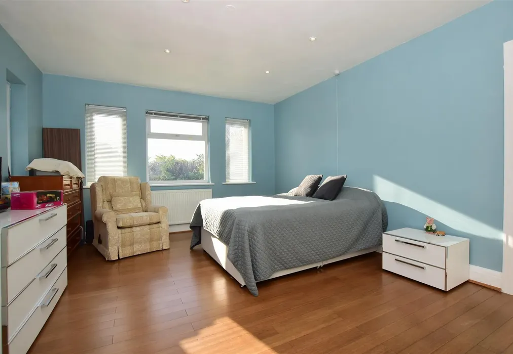 Bedroom 2 - Lonsdale Avenue, Margate, Kent - Wards of Kent