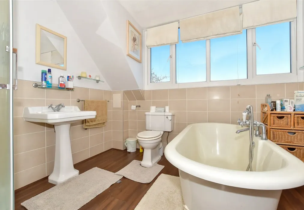 Bathroom - Plumstone Road, Acol, Birchington, Kent - Wards of Kent