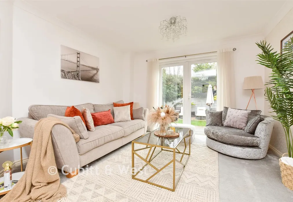 Lounge - Greenacres, Lower Kingswood, Tadworth, Surrey - Wards of Kent
