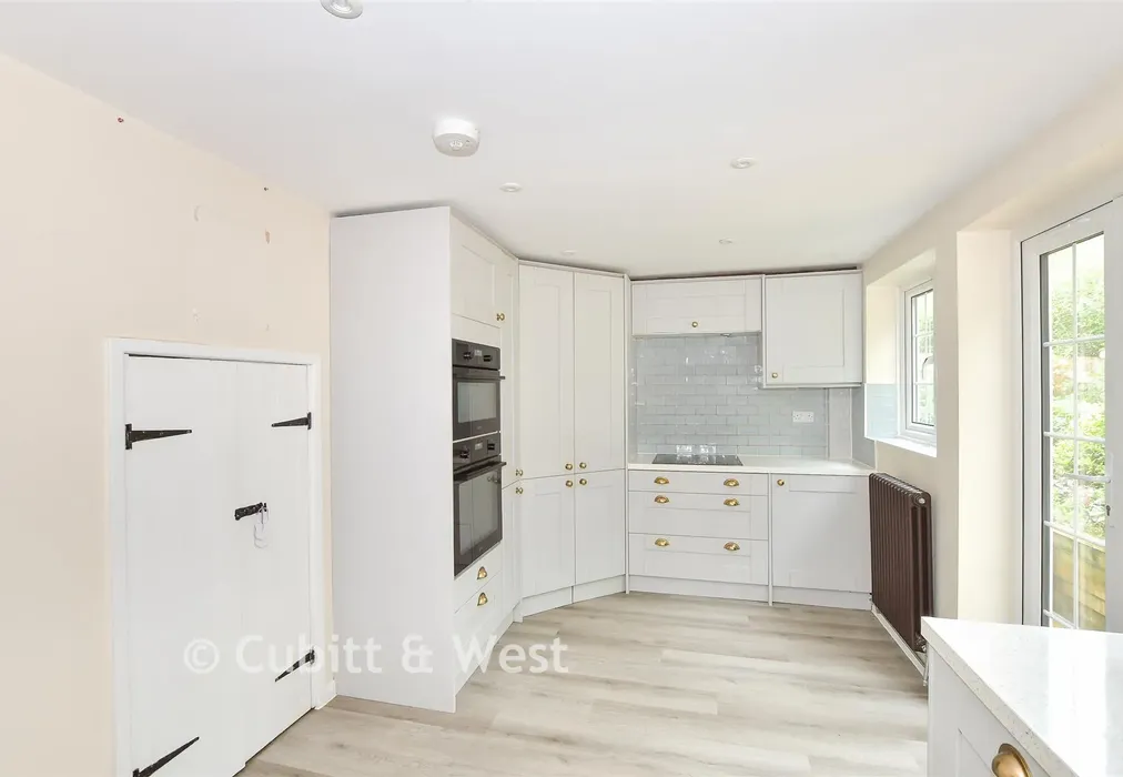 Kitchen - Oak Tree Cottages, Danehill, East Sussex - Wards of Kent
