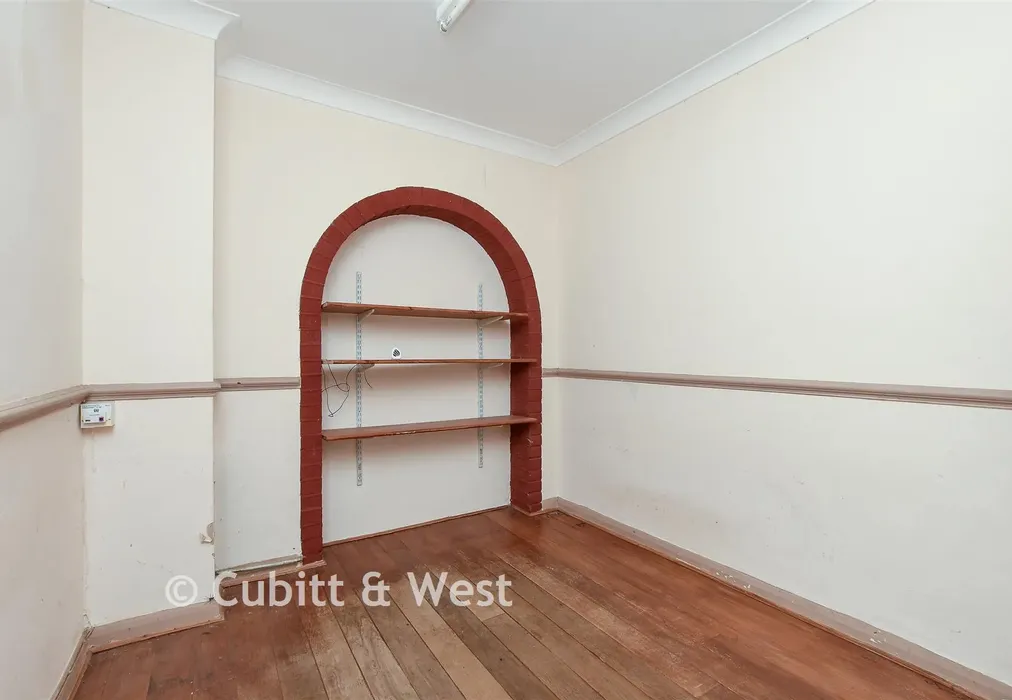 Store Room - Limpsfield Road, Warlingham, Surrey - Wards of Kent