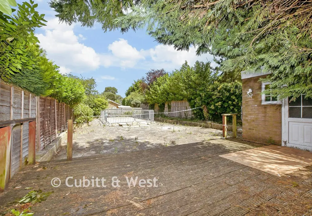 Rear Garden - Limpsfield Road, Warlingham, Surrey - Wards of Kent