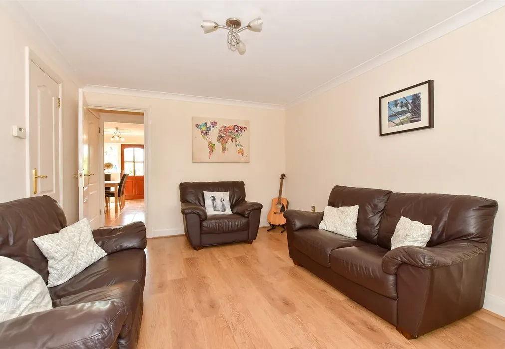 Lounge - Willetts Way, Loxwood, West Sussex - Wards of Kent