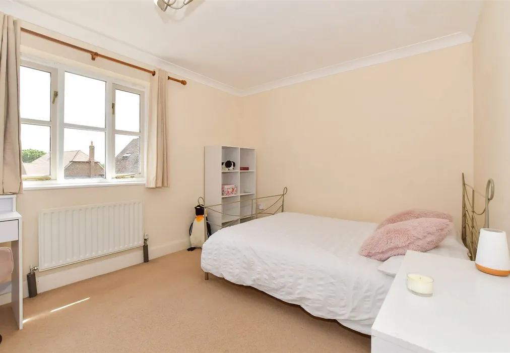 Bedroom 2 - Willetts Way, Loxwood, West Sussex - Wards of Kent