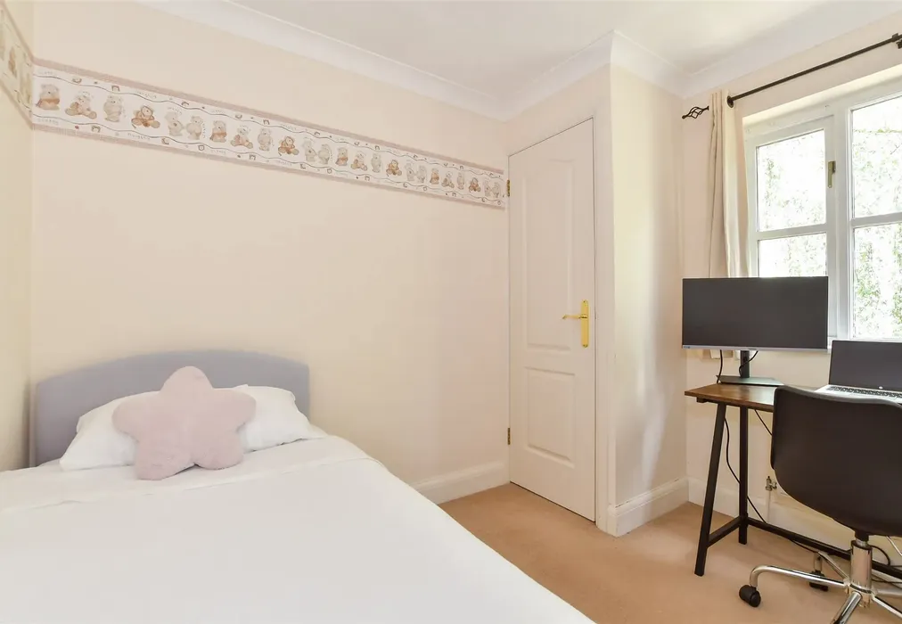 Bedroom 3 - Willetts Way, Loxwood, West Sussex - Wards of Kent