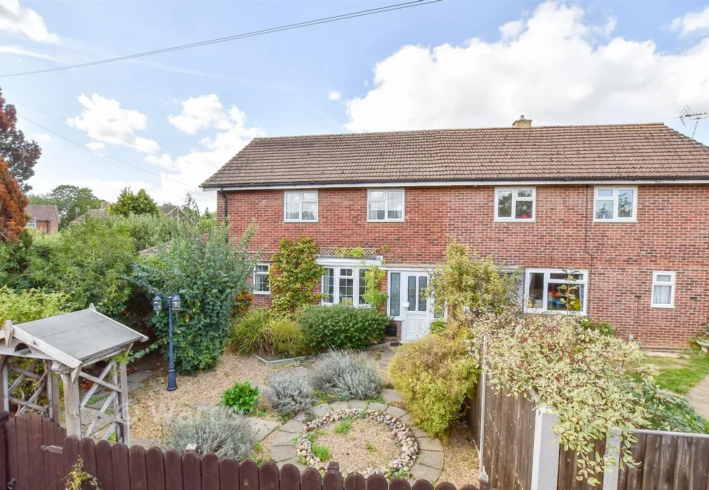 External (Brochure) - Linkway, Ditton, Aylesford, Kent - Wards of Kent