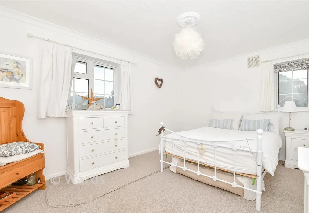 Bedroom 1 - Linkway, Ditton, Aylesford, Kent - Wards of Kent