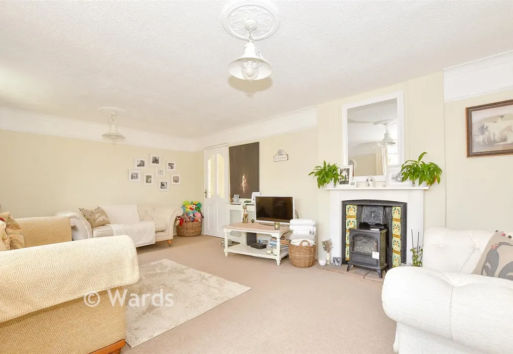 Lounge - Linkway, Ditton, Aylesford, Kent - Wards of Kent