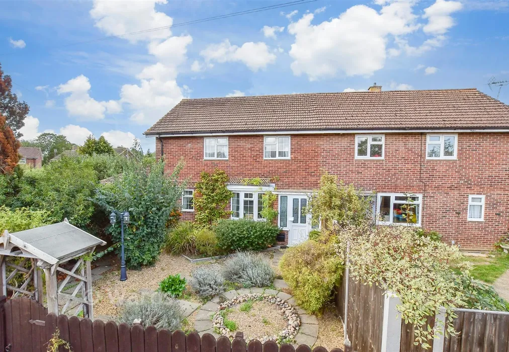 External (Brochure) - Linkway, Ditton, Aylesford, Kent - Wards of Kent