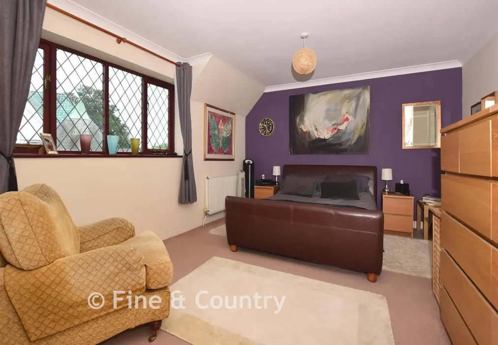 Main Bedroom - Worcester Grove, Broadstairs, Kent - Wards of Kent