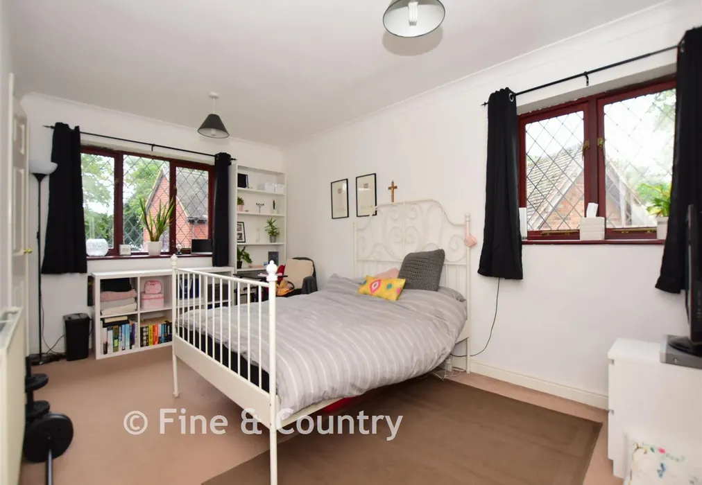 Bedroom - Worcester Grove, Broadstairs, Kent - Wards of Kent