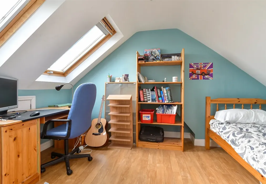 Bedroom 3 - Cleve Terrace, Lewes, East Sussex - Wards of Kent