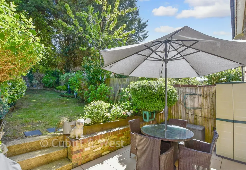 Rear Garden - Croydon Road, Caterham, Surrey - Wards of Kent