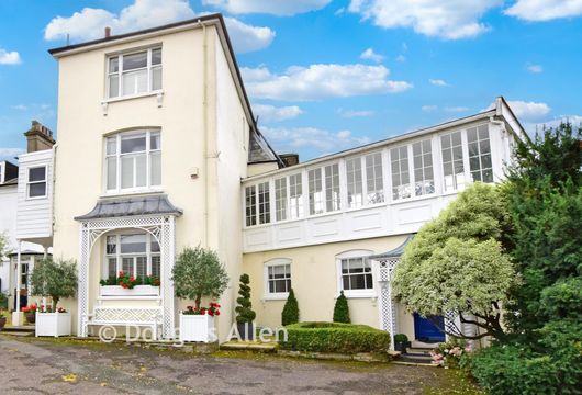 Monkhams Hall, Waltham Abbey, Essex - Wards of Kent