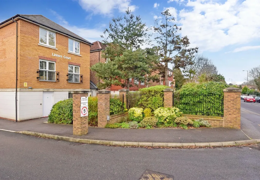 Front Elevation - London Road, Redhill, Surrey - Wards of Kent