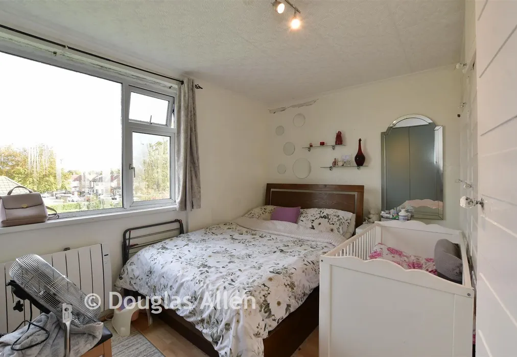 Bedroom 1 - Ashurst Drive, Ilford, Essex - Wards of Kent