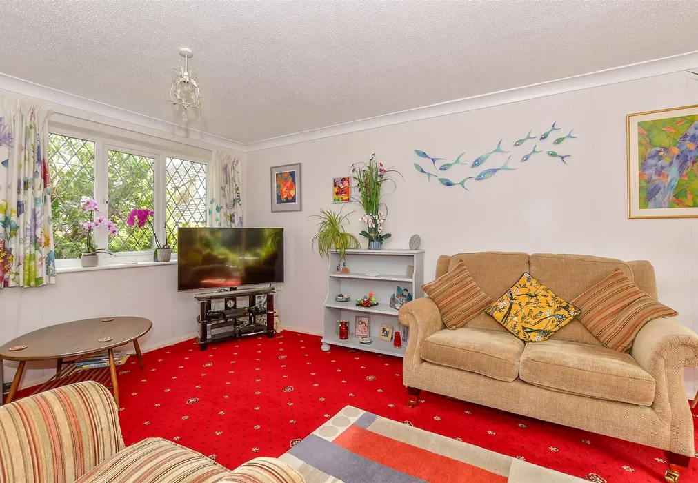 Lounge - Slaney Road, Staplehurst, Kent - Wards of Kent