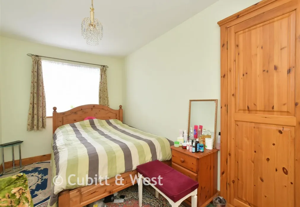 Bedroom 1 - Lawrence Avenue, Rustington, West Sussex - Wards of Kent