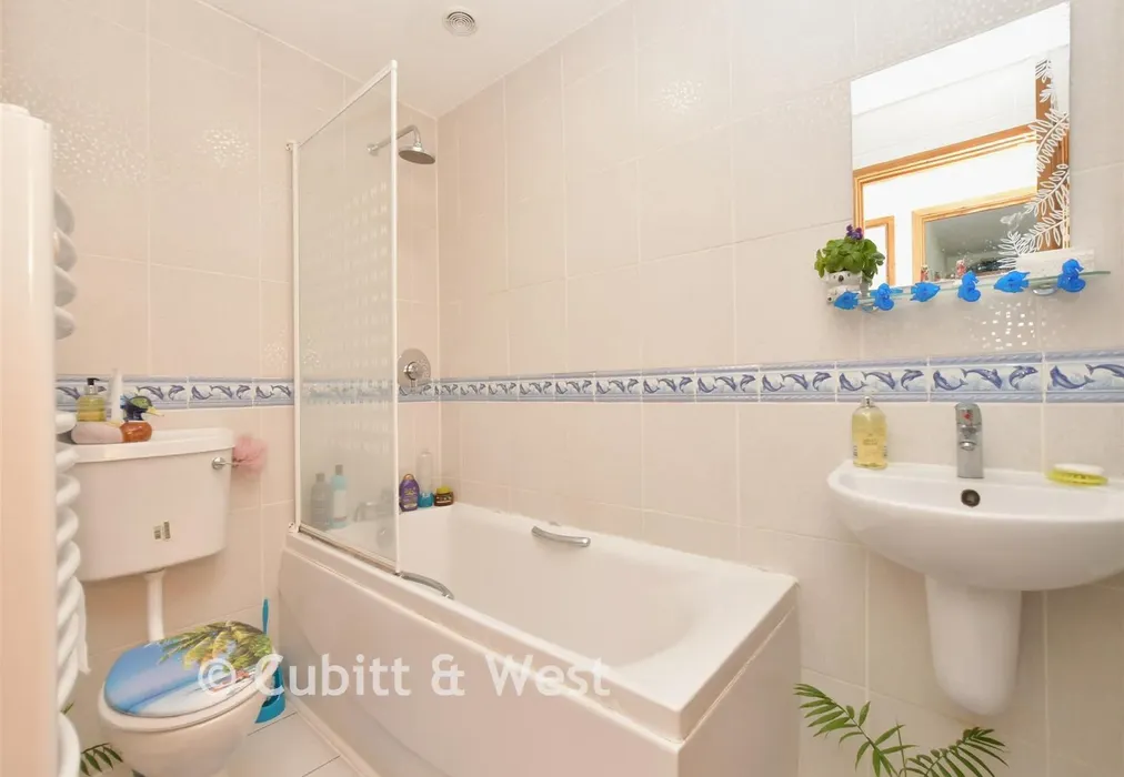 Bathroom - Lawrence Avenue, Rustington, West Sussex - Wards of Kent