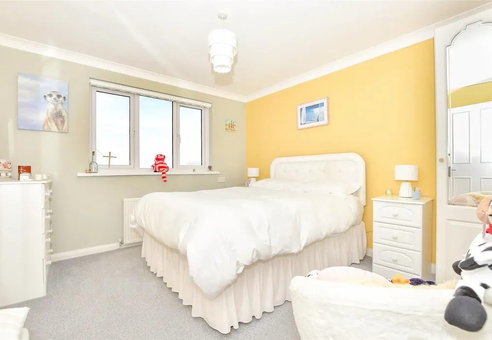 Bedroom 1 - Prospect Road, Shanklin, Isle of Wight - Wards of Kent