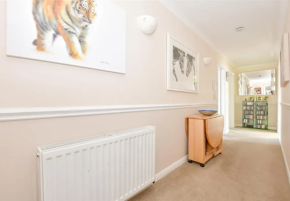 Hallway - Prospect Road, Shanklin, Isle of Wight - Wards of Kent